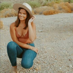 Meet your Posher, Gabi